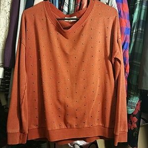 Sweater. Good condition.